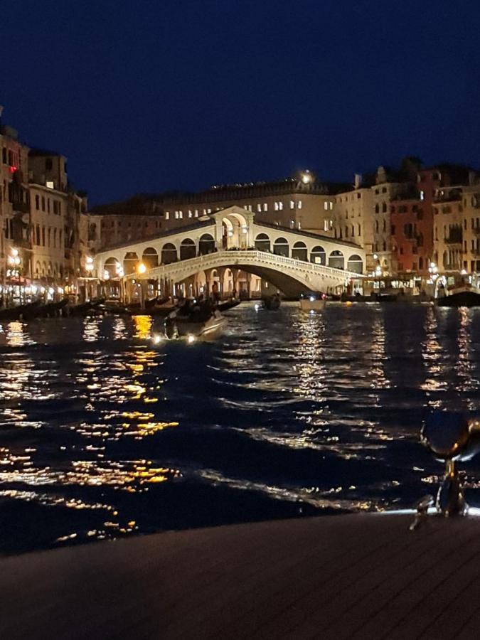 San Marco Luxury Rooms Veneza Exterior foto
